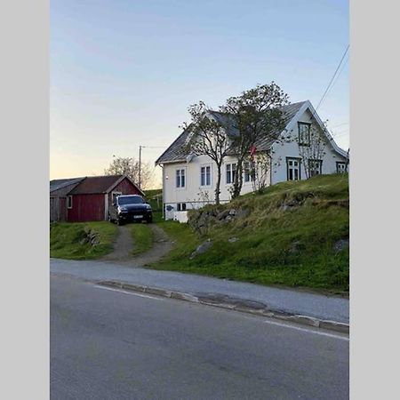 Nordlandshuset "Lottebakken", Ballstad In Lofoten 外观 照片