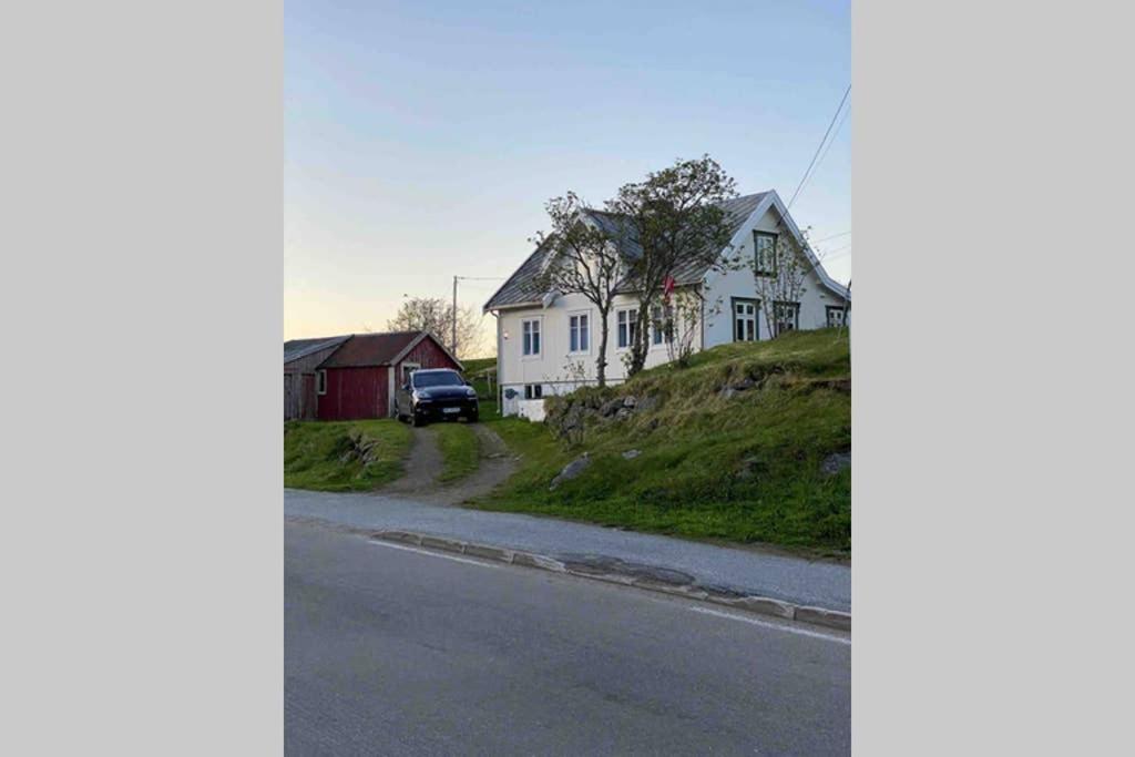 Nordlandshuset "Lottebakken", Ballstad In Lofoten 外观 照片