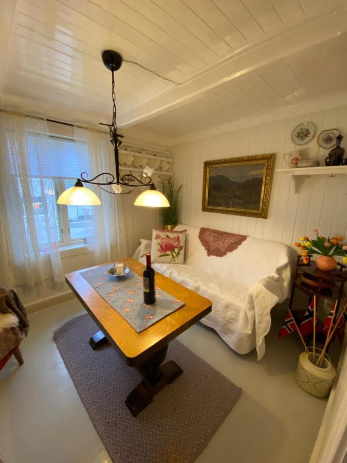 Nordlandshuset "Lottebakken", Ballstad In Lofoten 外观 照片
