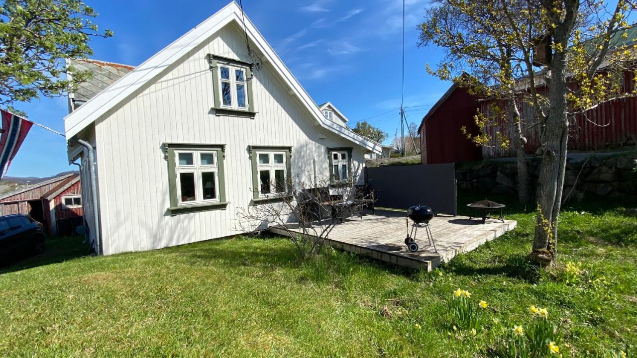 Nordlandshuset "Lottebakken", Ballstad In Lofoten 外观 照片